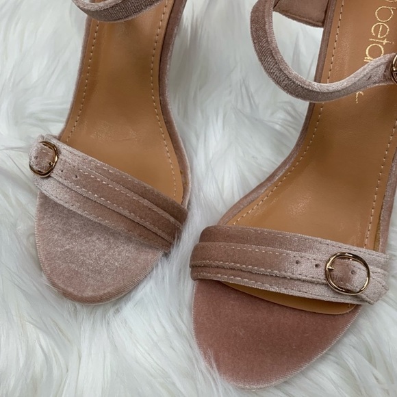 Soft Pink / Blush Penelope 4” Velvet Heels - Picture 3 of 5